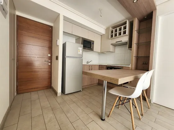 Departamento En Arriendo De 2 Dorm. En Estación Central