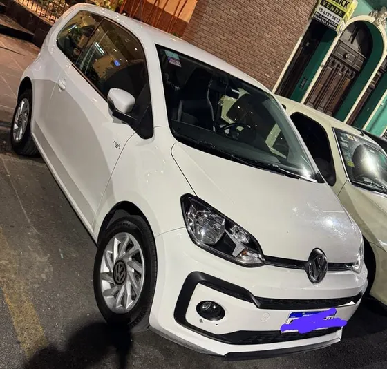 Volkswagen Up! 1.0 High Up!