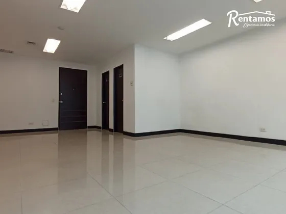 Oficina En Arriendo En Guayabal. Cod A11586