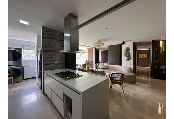 Venta - Apto - Cristales - Cali - 185 Mtrs - 3hb - 2parq Sotano