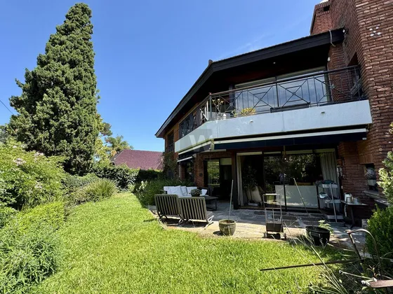 Venta Apartamento Planta Baja 3 Dormitorios Jardin Piscina Parrillero Carrasco Sur Garage X 2