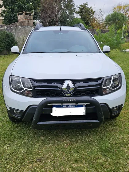 Renault Oroch Expression 1.6 - Black Edicion