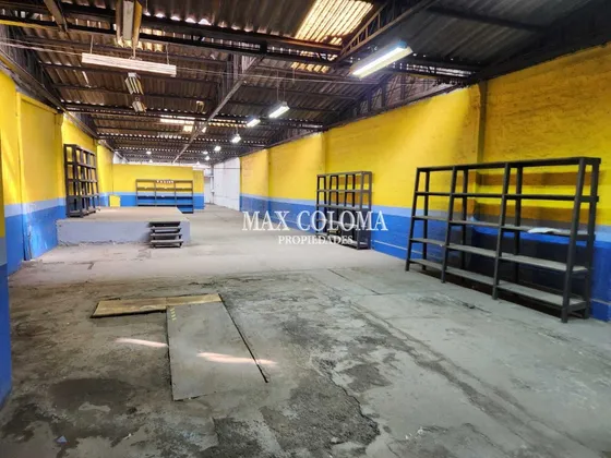 Local Comercial En Sector Barrio 10 De Julio