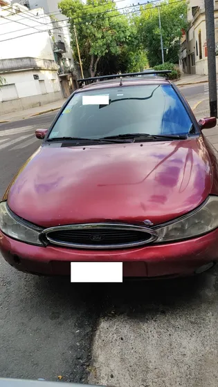 Ford Mondeo 2.5 Ghia V6