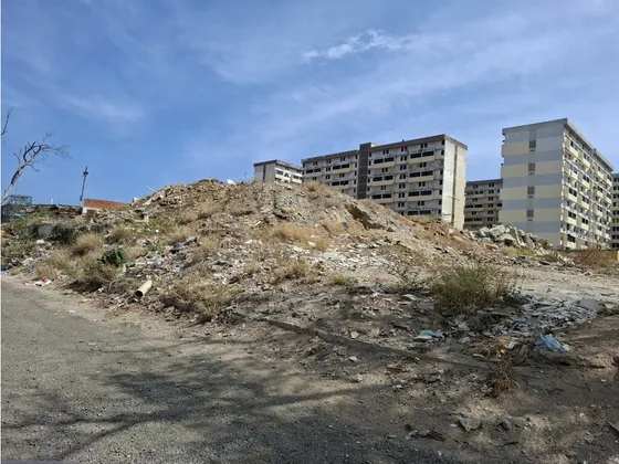 Terreno En Venta O Alquiler En  Catia La Mar-playa Grande Mb-025-023