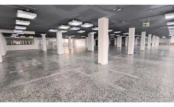 Oficina De 1.667 M2 En Arriendo, Puente Aranda