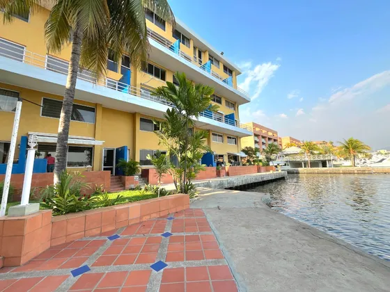 Alquiler Punta Marina Lecheria Con Muelle Y Vista A Los Canales 