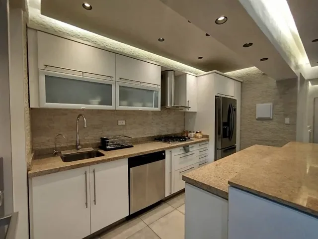 Apartamento En La Trigaleña, Res. Bahia Platinum