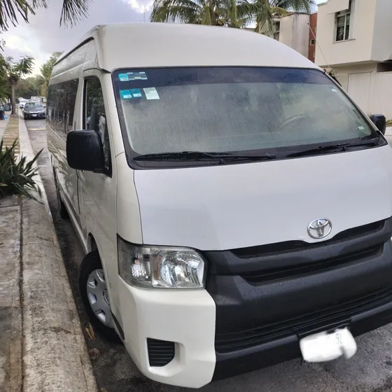 Toyota Hiace 2.7 Ventanas Superlarga Mt