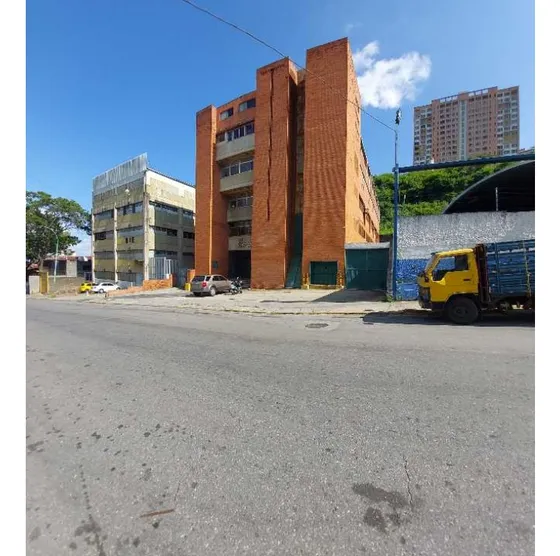 Vendo Edificio Industrial 4250m2 Palo Verde 9513