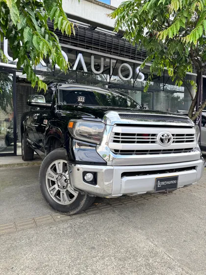 Toyota Tundra 5.7 Crewmax Platinum