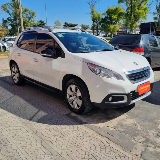 Peugeot 2008 1.6 Allure