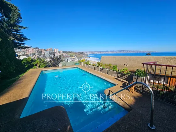 Gran Casa Con Privilegiada Ubicación En Reñaca