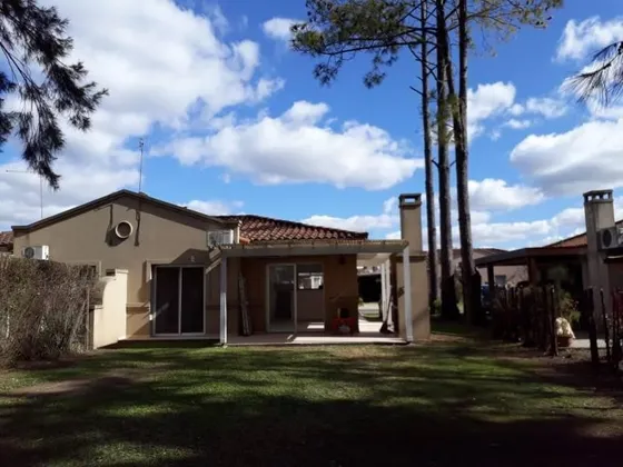 Oportunidad! Bajo Valor Casa Venta 3 Ambientes En La Candela Pilar Lote De 310 M2