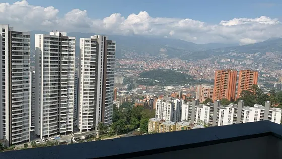 Venta Guayacanes De San Diego - Loma Del Indio