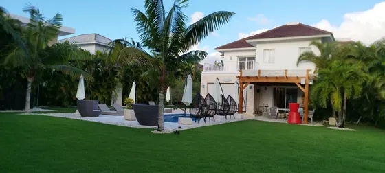 Villa En Venta En Punta Cana Village (lista)