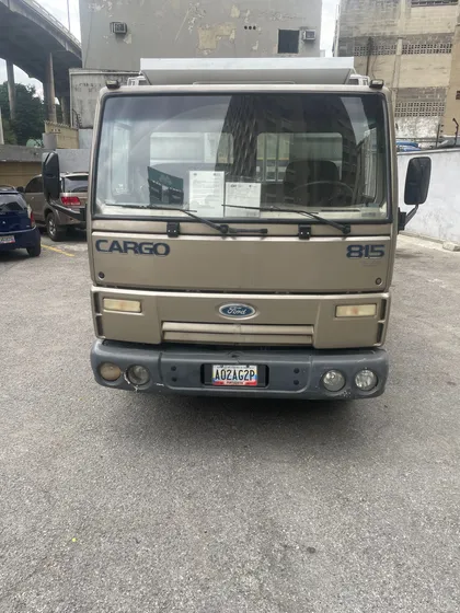 Camión Ford Cargo 815 ( 2008)  Con Plataforma Y Barandas
