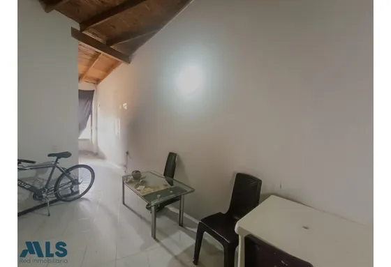 Quinto Piso En La America(mls#253289)