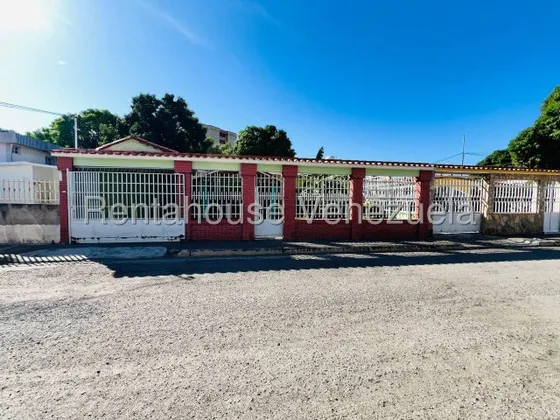 Casa En Venta Cagua Urb Fundacagua 25-16512 Apd
