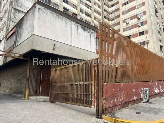 Local En Alquiler Caracas Los Dos Caminos 25-19619