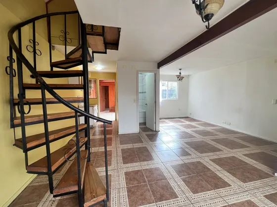 Impecable Casa En 2da Faja A Excelente Precio