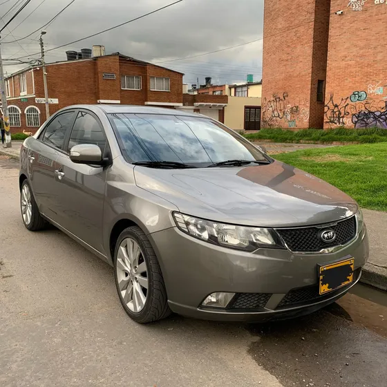 Kia Cerato Forte 2.0