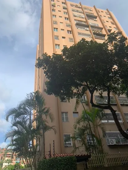 Alquilo Comido Y Acogedor  Apartamento En La Urbina Mc 