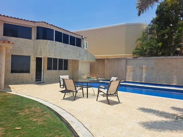 Casa En Venta Urb Las Villas Complejo Turístico El Morro Lecheria 