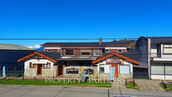 Excelente Propiedad Comercial De Alto Trafico En P...
