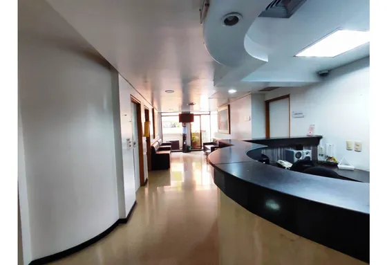 Oficina En Edifcio De Milla De Oro - Poblado