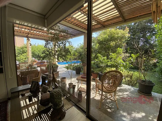  Casa Con Lindo Jardin En Condominio San Carlos 