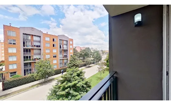 Oportunidad Hermoso Apartamento Madrid, Colombia (18535523396)