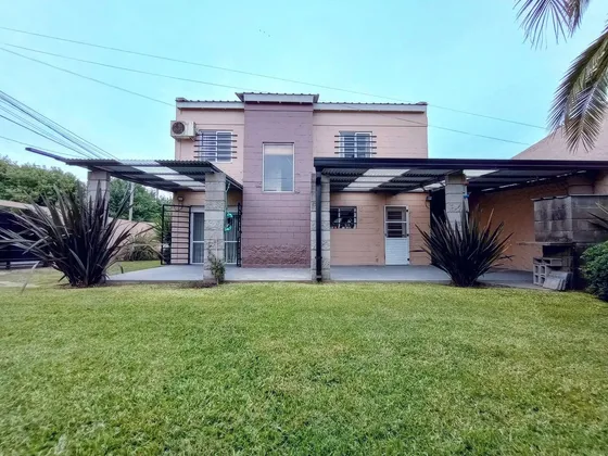 Casa Venta En Olmos 4 Dormitorios Parque Cocheras