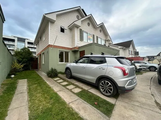 Casa En Arriendo De 3d 3b En Blanca Estela, Concón