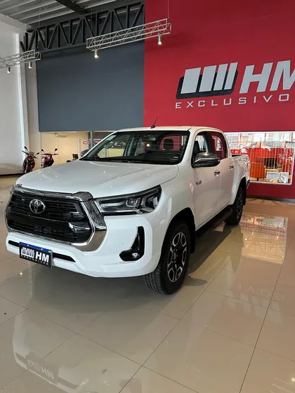 Toyota Hilux Pick-up 2.8 Cd Srx 177cv 4x2 At