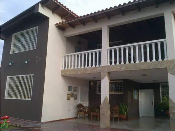Th En La Cuarta Carrera Sur - Pueblo Nuevo Sur Ve02-2148et-rflo