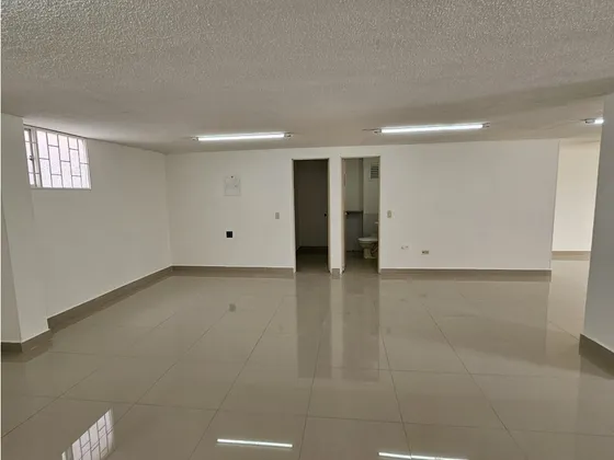 Local En Venta Batan / Recreo De Los Frailes
