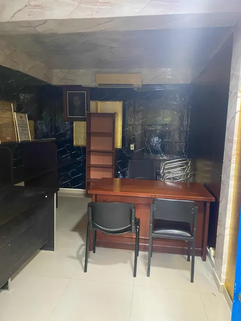 Excelente Oficina En Venta A Pie De Calle En Lechería