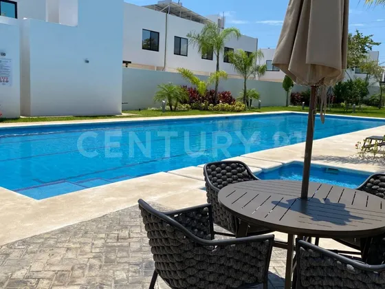 Casa En Venta En Residencial Sayab, Av. Huayacán  C4001