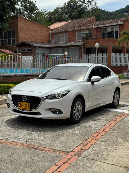 Mazda 3 2.0 Touring At