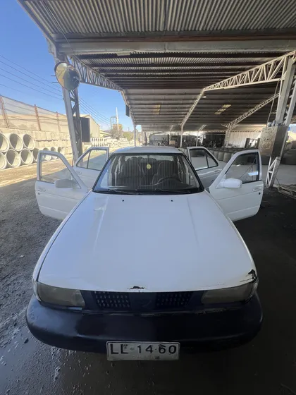 Nissan V16 Ex Saloon