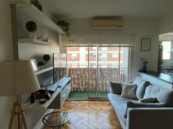 Venta Departamento En Olivos Dos Ambientes Con Balcón Sobre Libertador
