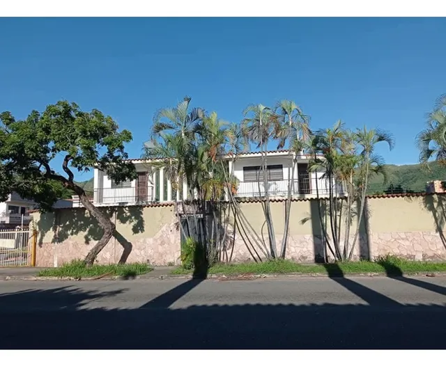 En Venta Casa En El Trigal Sur En Calle Cerrada.