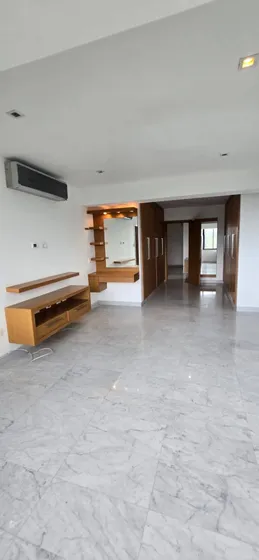 Se Vende Un Espacioso Apartamento En La Urb. El Parral, Rsd. Roraima Rp