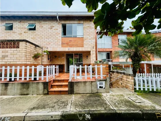 Venta De Casa  En Unidad Cerrada En Belén La Mota - Medellín 