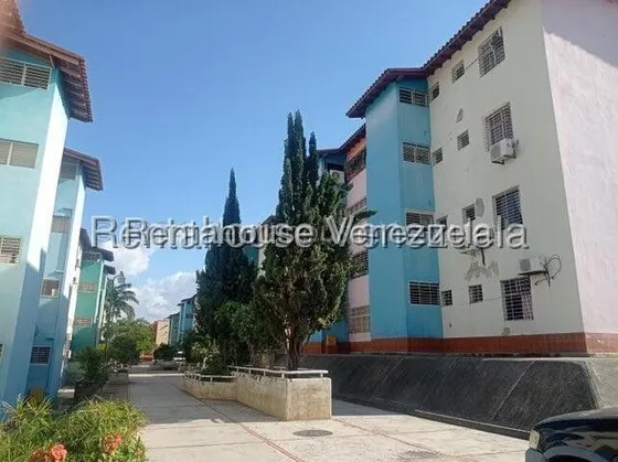 Zulay González Vende, Lindo Apartamento En Venta Barquisimeto, Patarata, Los Jabillos, Piso Bajo, 80 Mts2, 3 Habitaciones Mls 25-23444