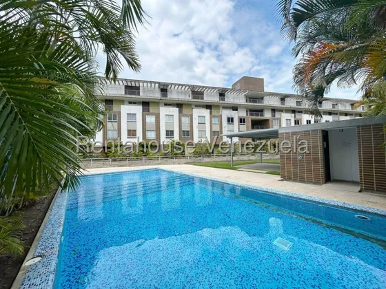 Casa En Alquiler Amoblada En Urbanizacion Colinas Del Viento Barquisimeto Jrh Zona Este 