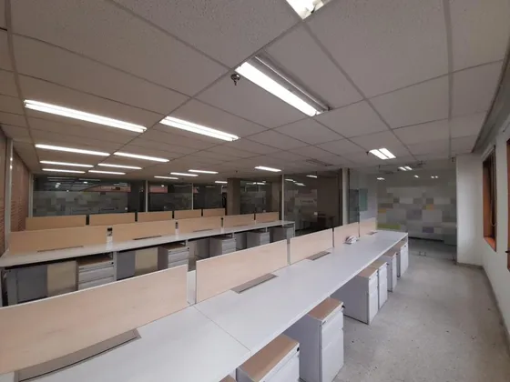 Oficina En Arriendo En Los Álamos. Cod A1002176