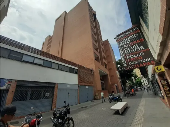 Centro Solano Plaza En Sabana Grande Oficina En Venta