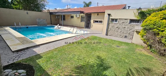 Alquiler Chalet Con Quincho Y Piscina En Ciudad Evita. La Matanza.